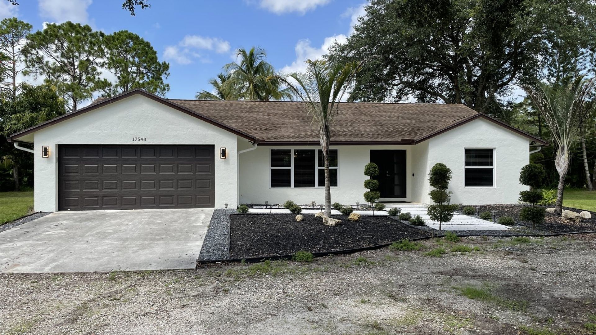 Loxahatchee House: 17548 32nd Lane N