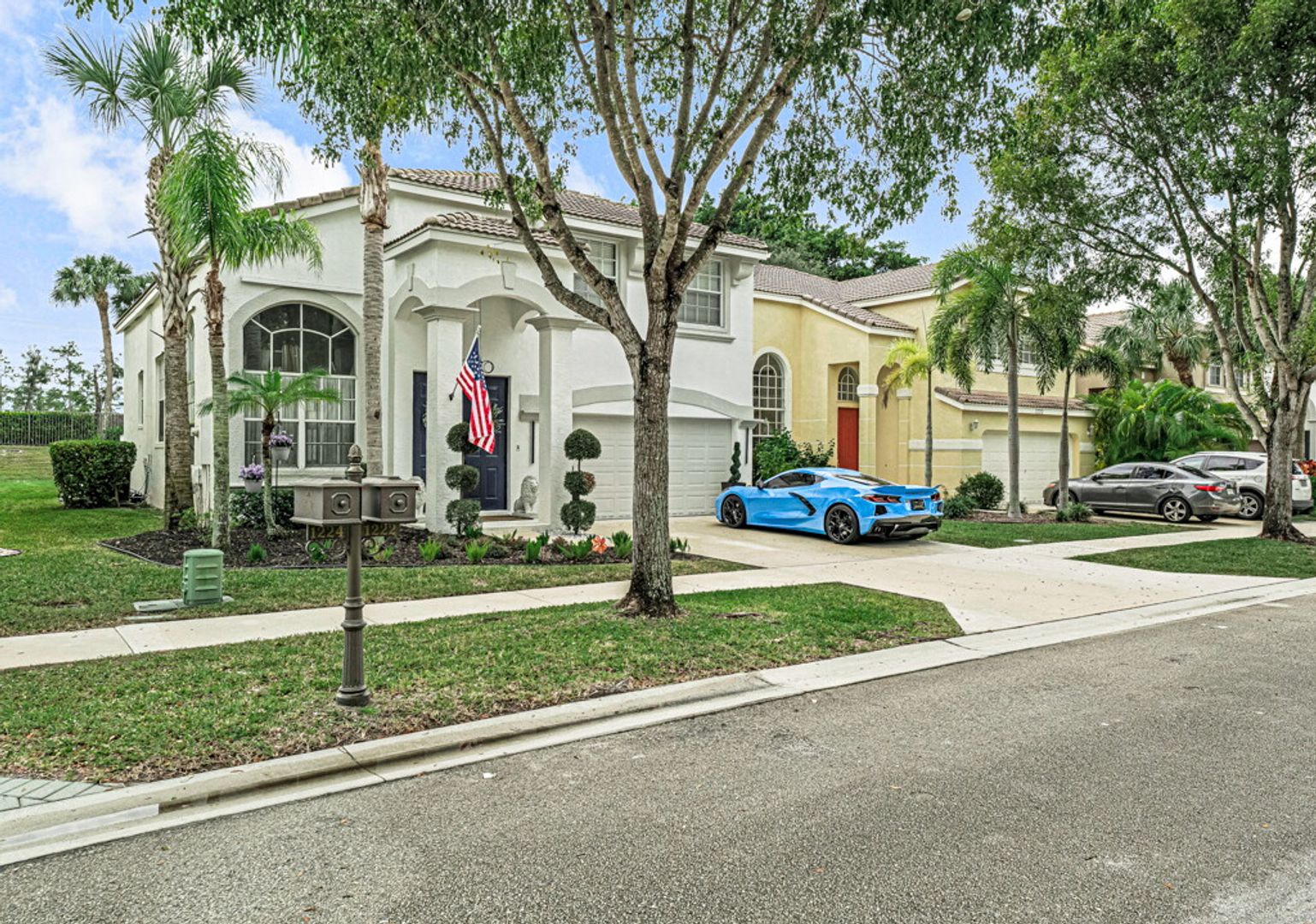 Royal Palm Beach House: 1222 Oakwater Drive