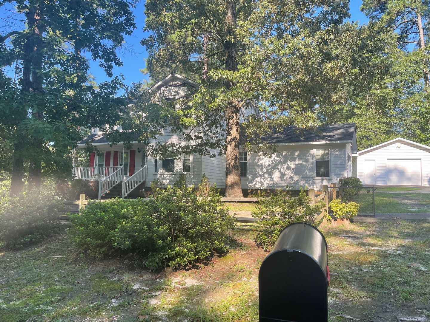 Fayetteville House: 1651 Baysden