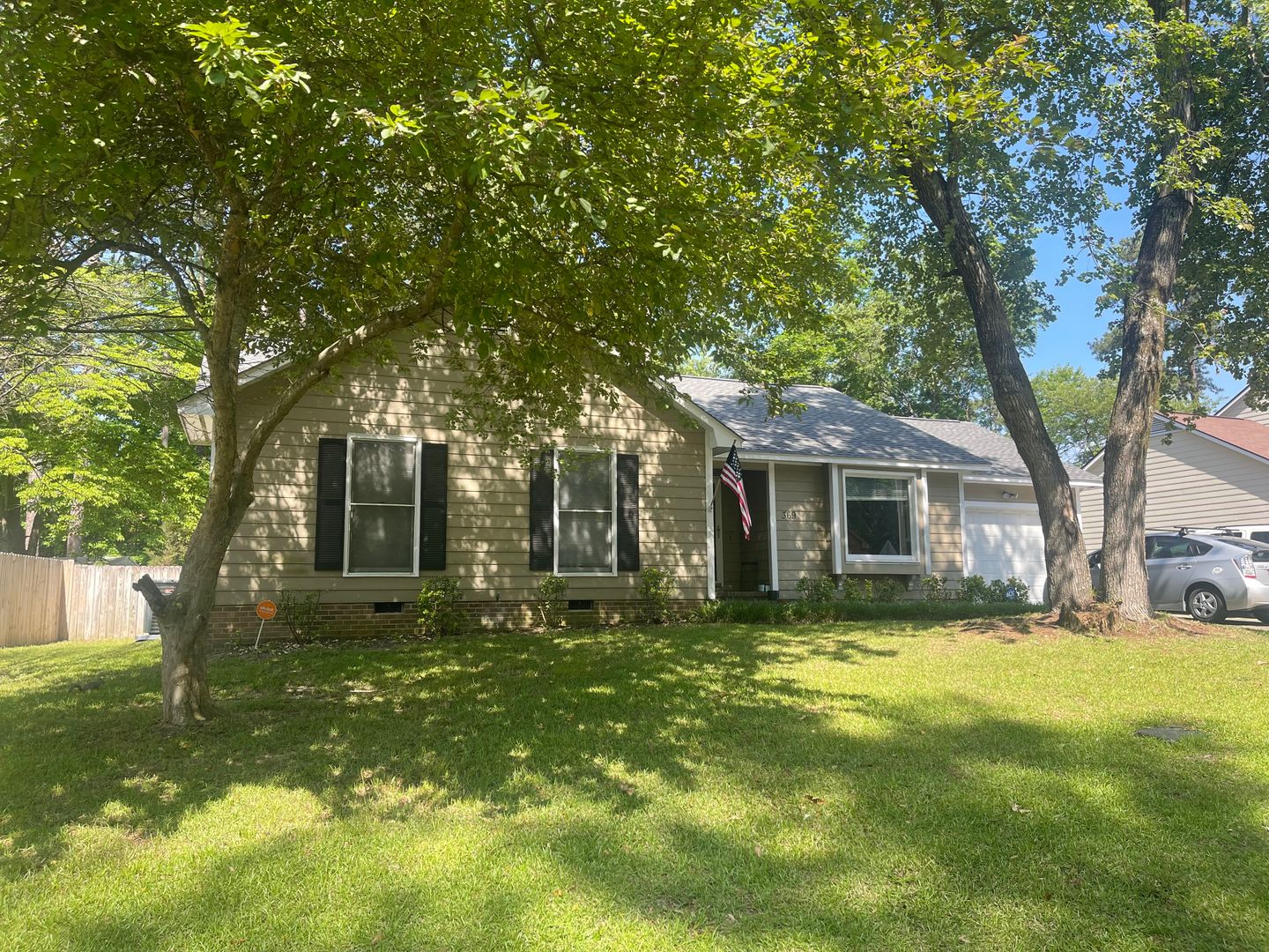 Fayetteville House: 369 Bahama Loop