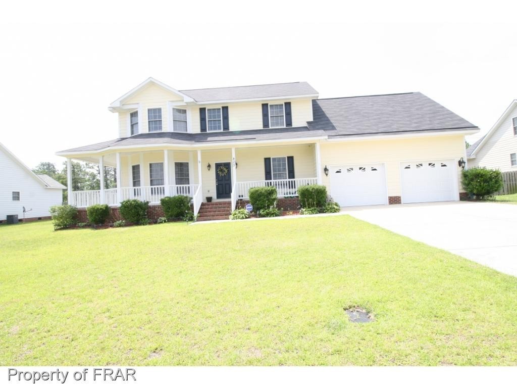 Fayetteville House: 425 Dunblane Way
