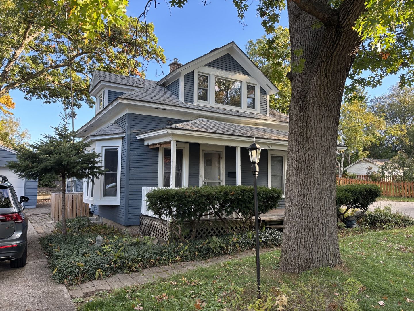 Grand Rapids House: 1119 Alger St SE