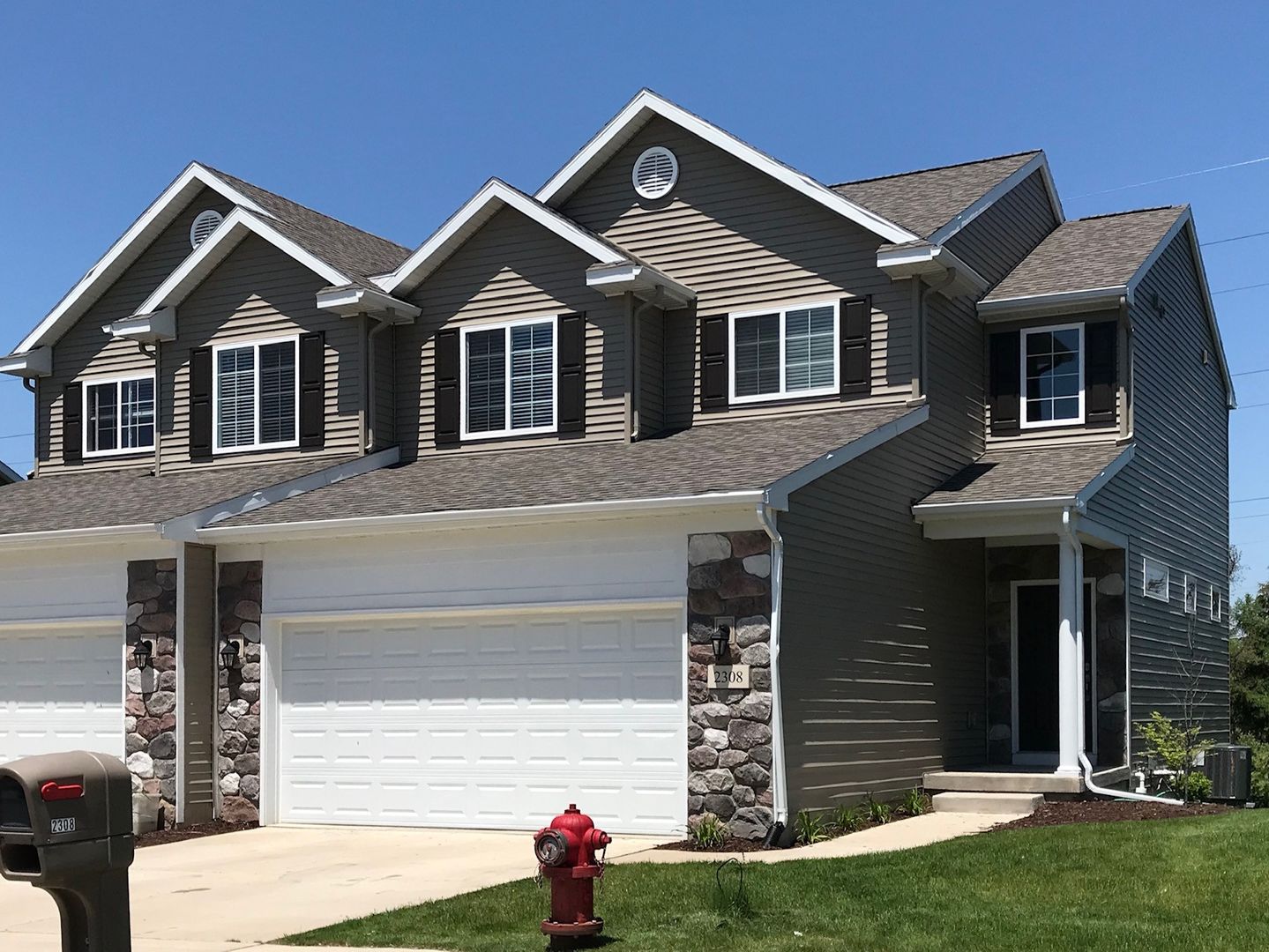 Okemos House: 2310 Fieldstone Drive