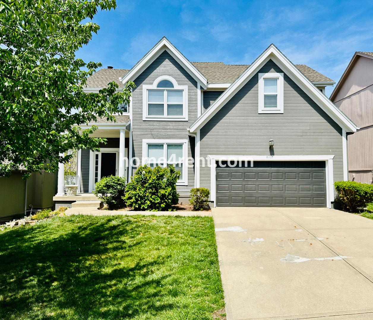 Overland Park House: 8102 W 144th Pl