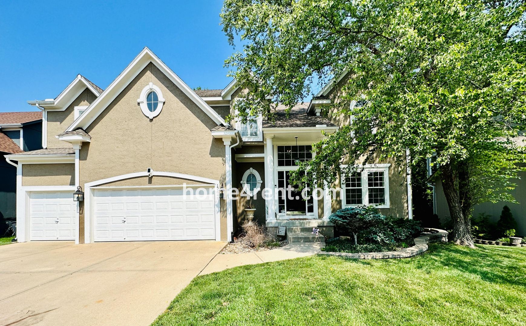 Olathe House: 12648 S Hallet St