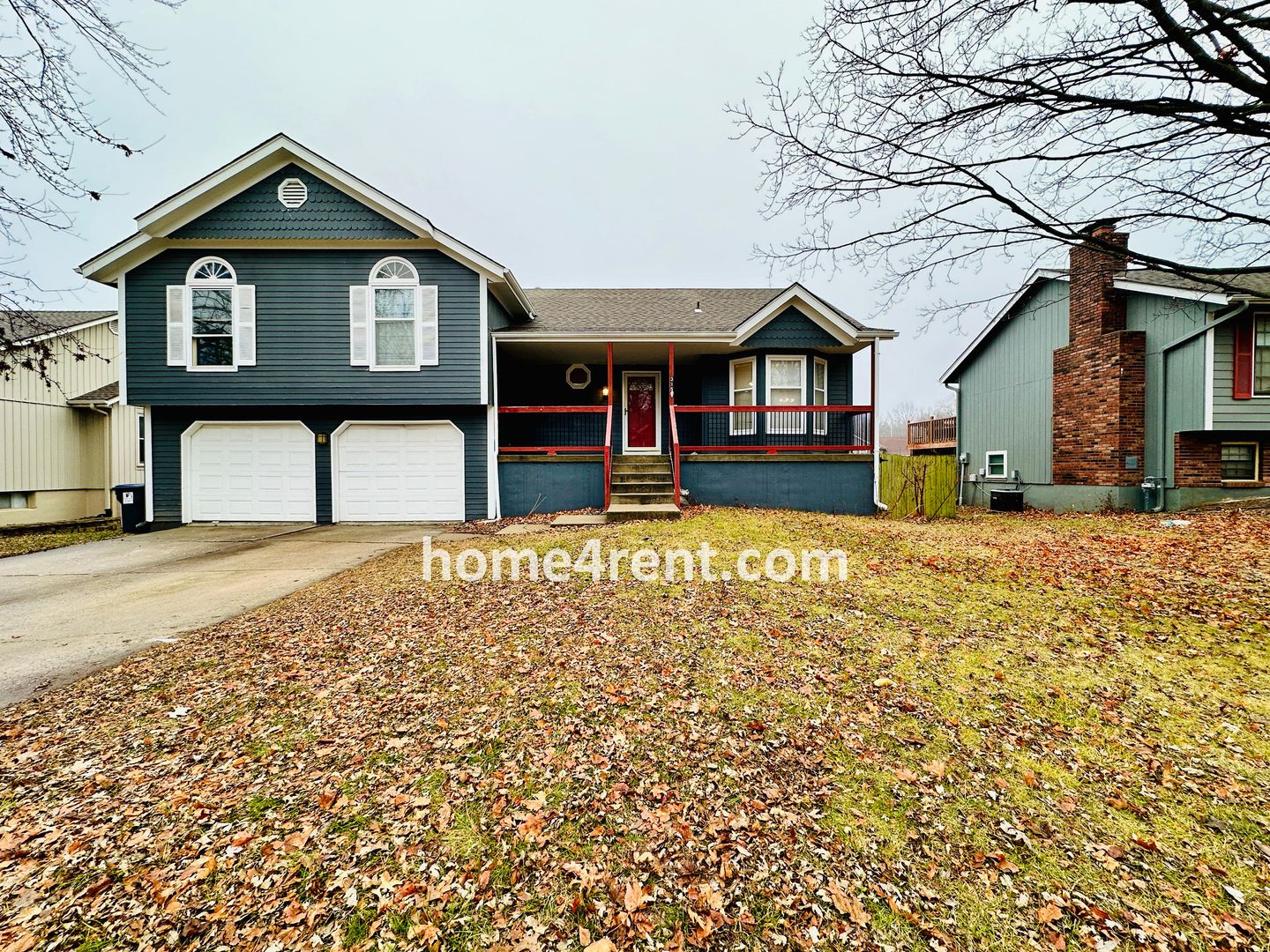 Lees Summit House: 315 SE Timbercreek Ln