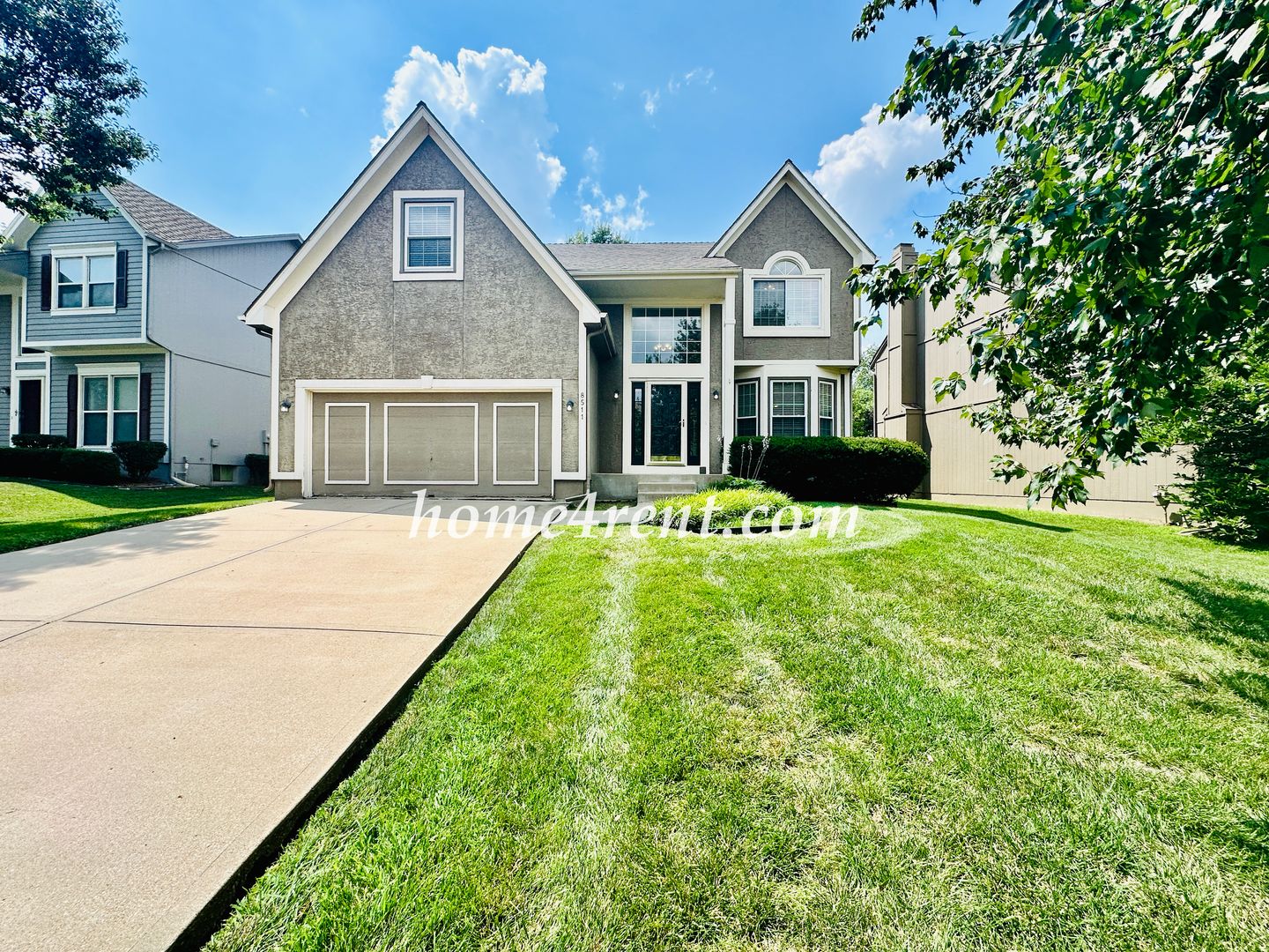 Overland Park House: 8511 W 128th St