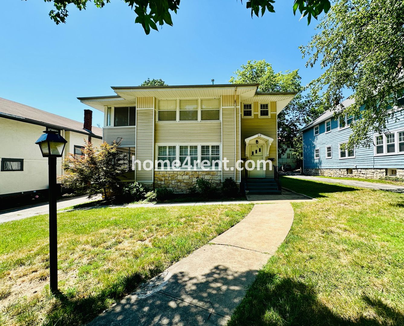 Kansas City House: 311 A W 51st St