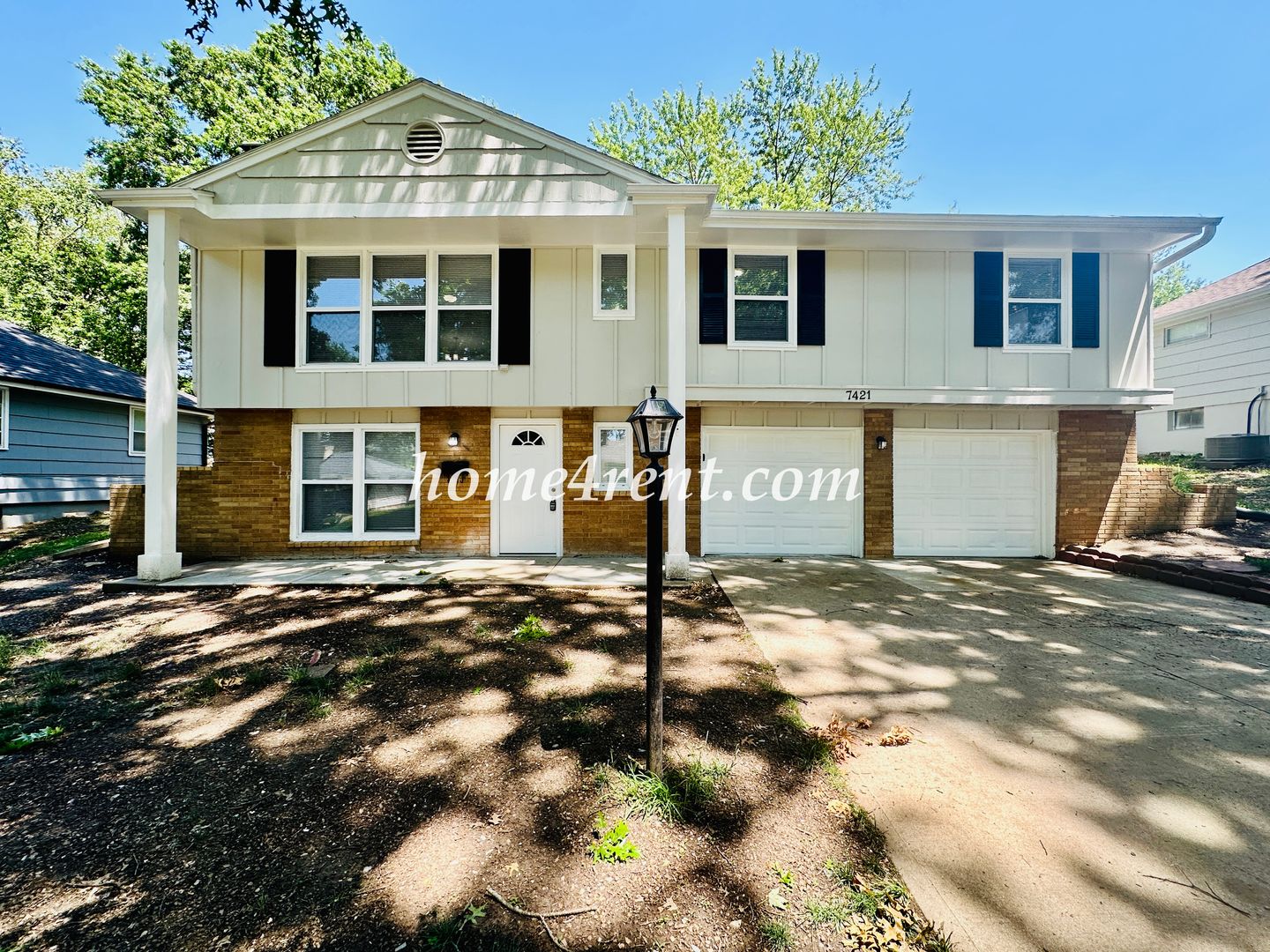 Raytown House: 7421 Hardy Ave