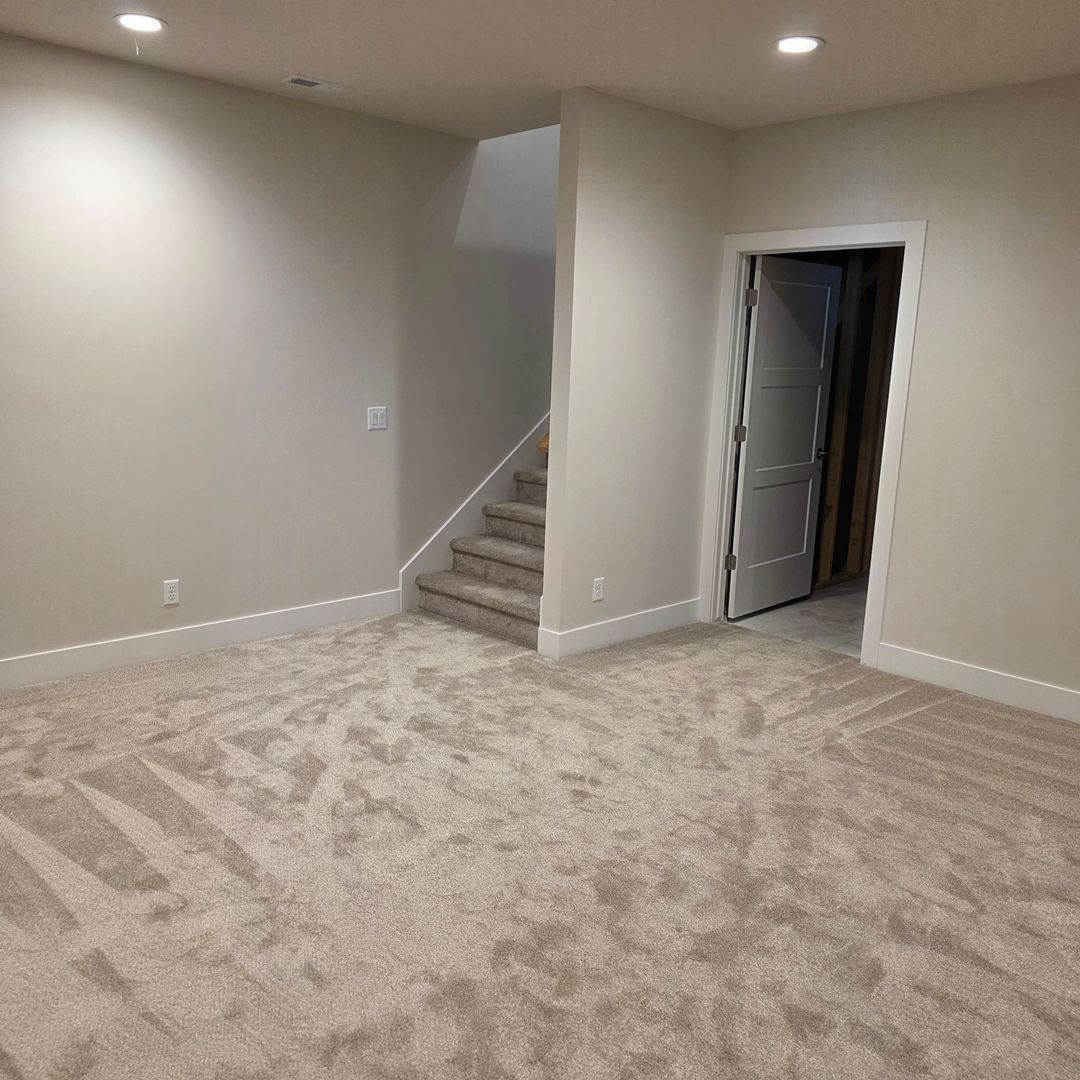 Lincoln House: 5807 S 94th