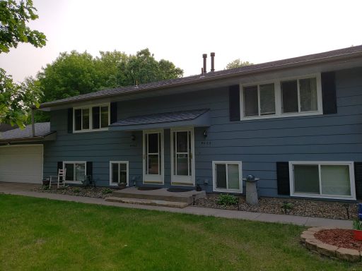 2 Bedroom/1.5 Bath Duplex- Lexington/Circle Pines- Available Now!
