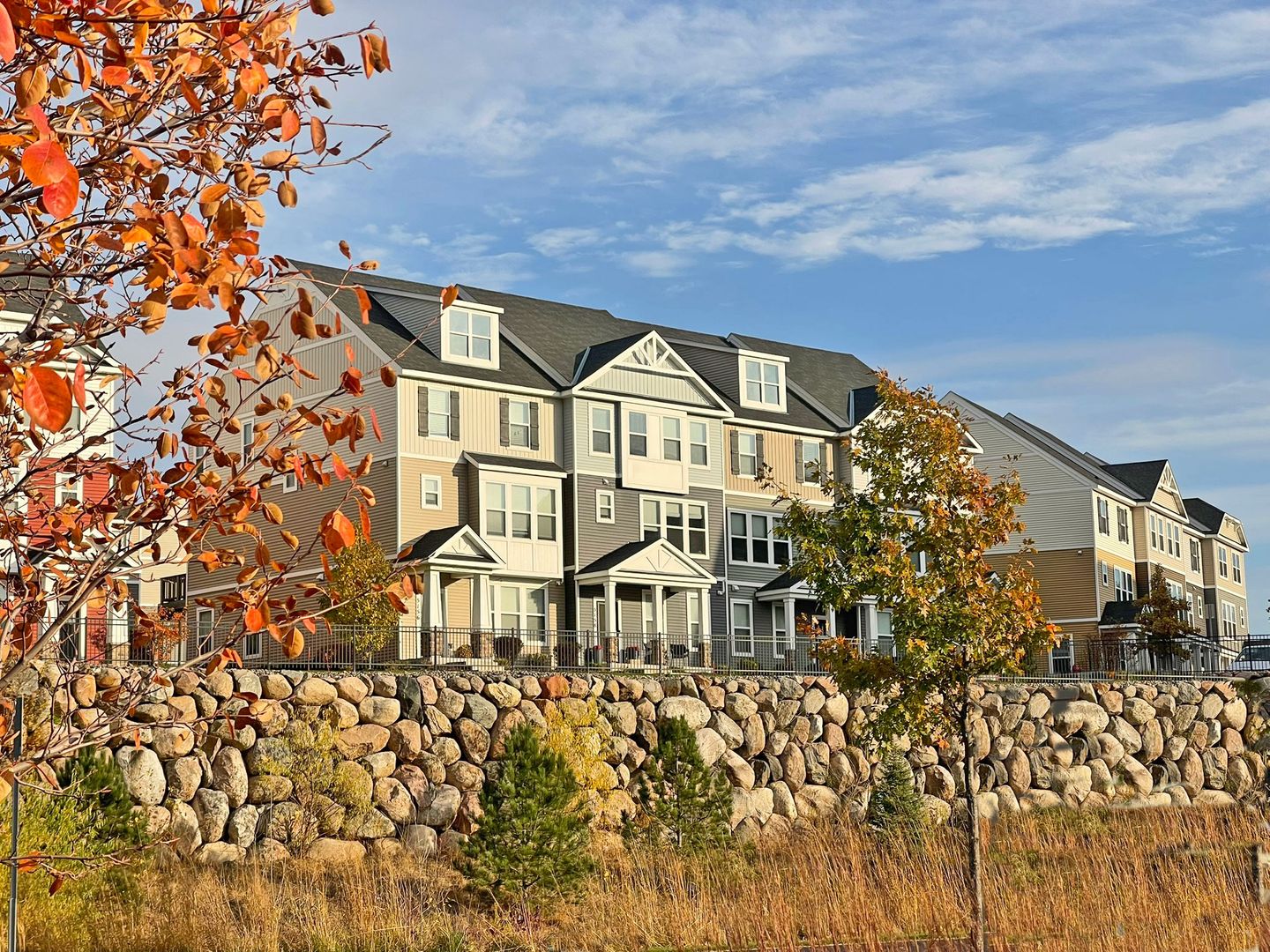 Prior Lake Townhome: 5166 Hampton St NE