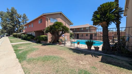 Updated 1 Bedroom 1 Bath Apartment Home