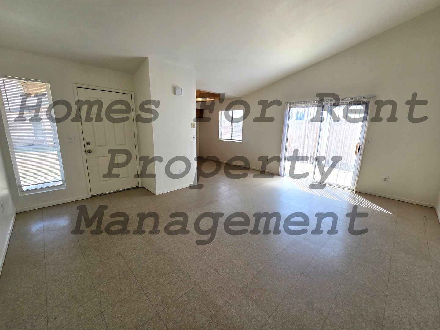 Porterville Apartment: 1719 W. Putnam Ave