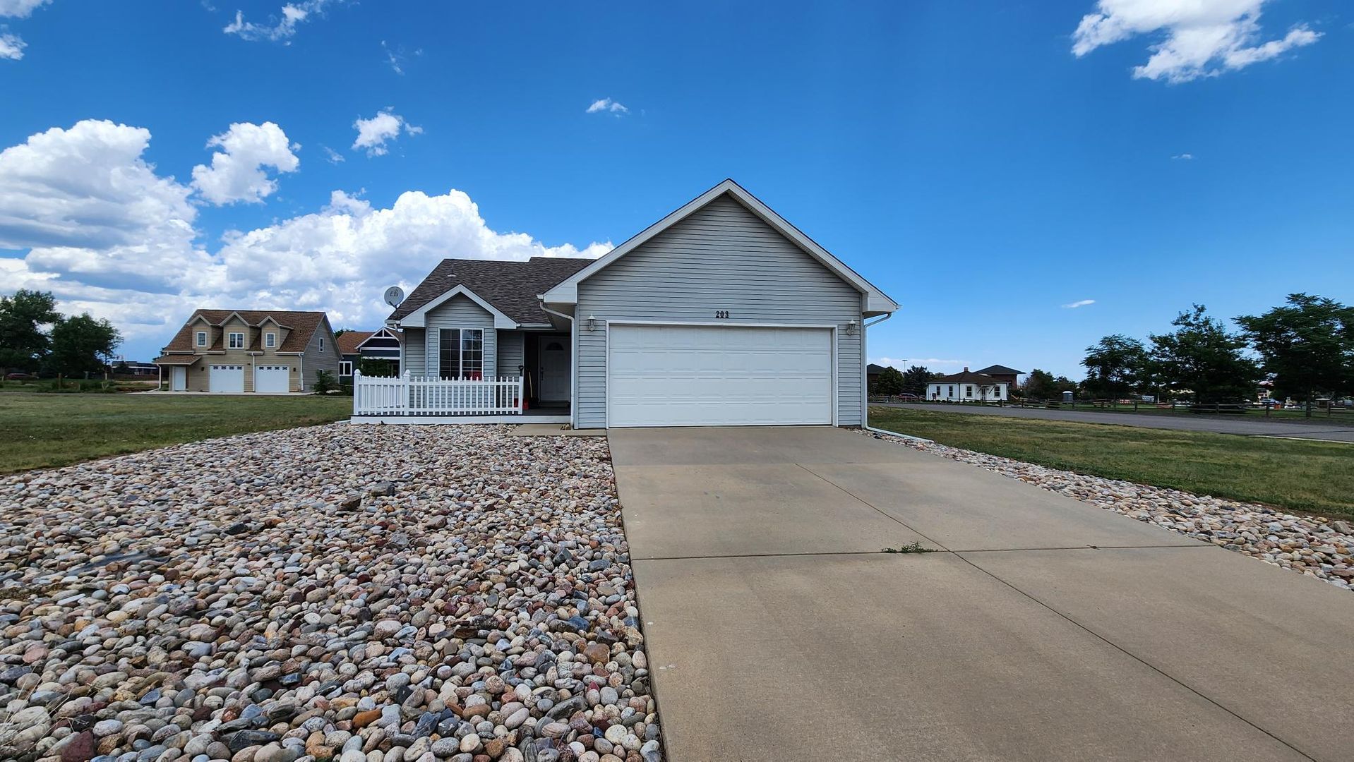 Superior House: 203 W Coal Creek Drive