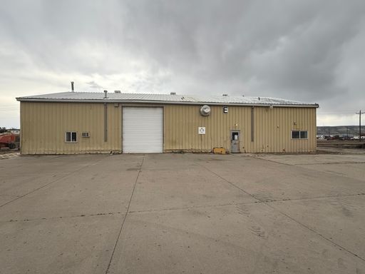 Commercial-Industrial Space – photo 1