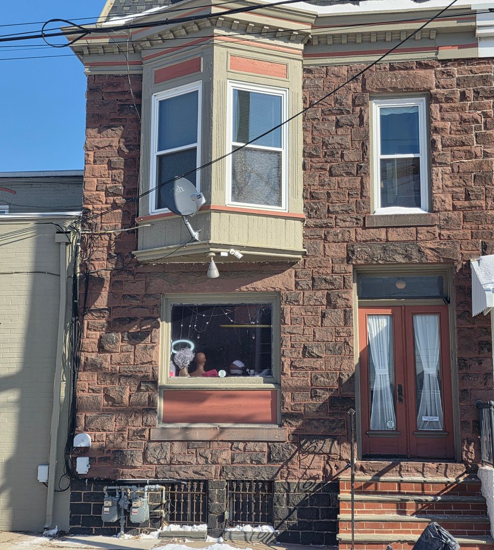 Allentown Apartment: 19 S 12th St