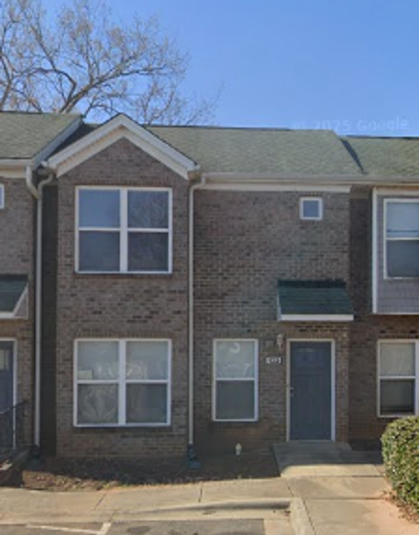 Rock Hill House: 103 Etta Vaughn Lane