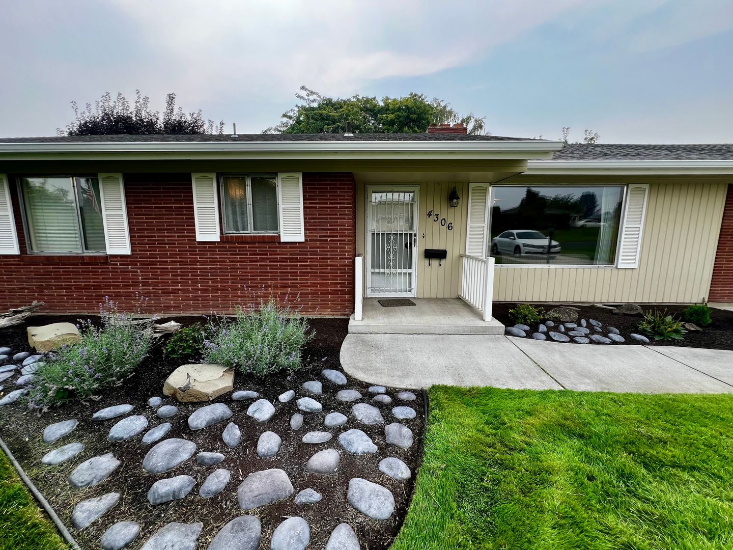 Yakima House: 4306 Avalanche Ave