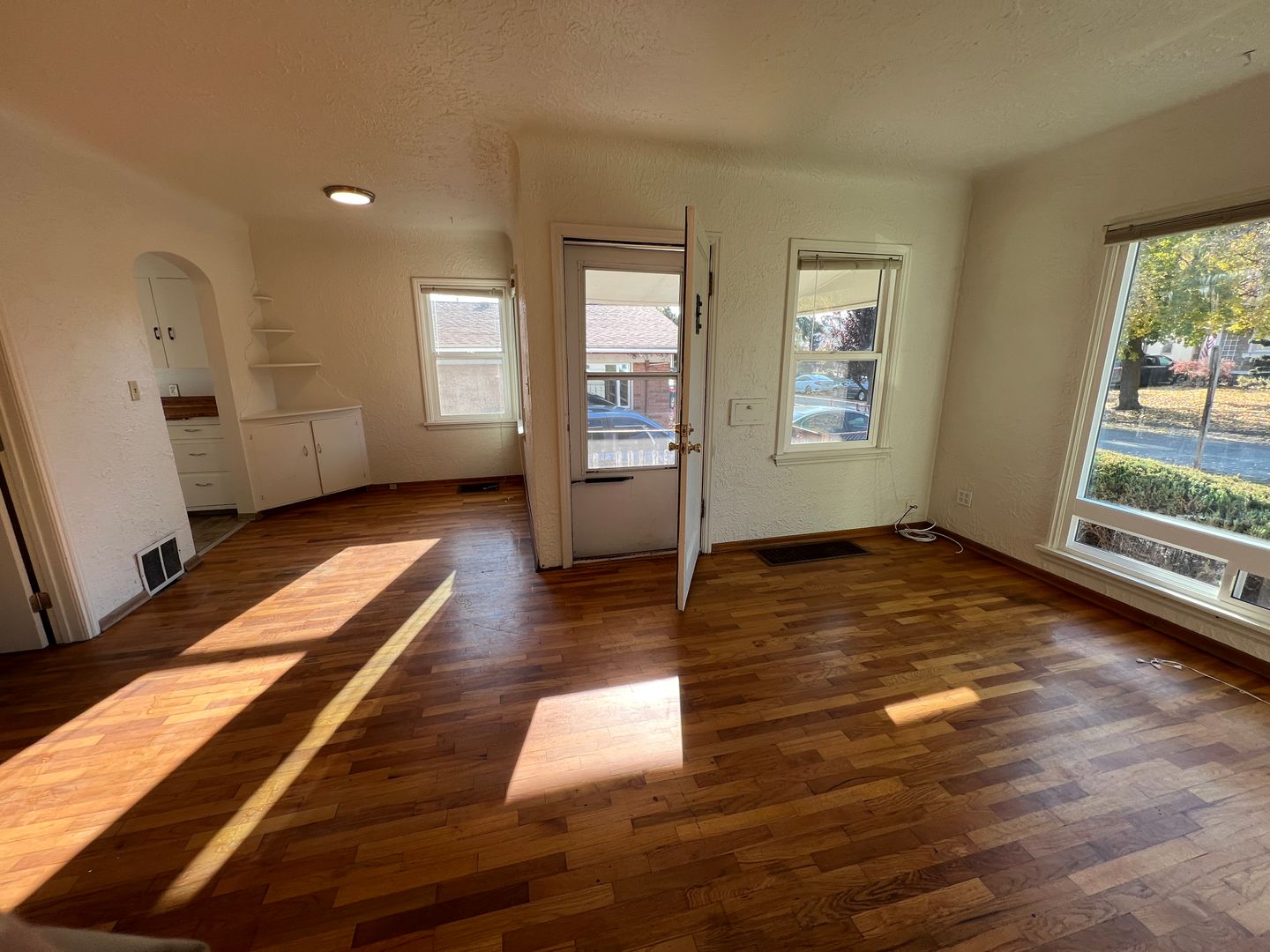 Yakima Apartment: 219 S. 15th Ave