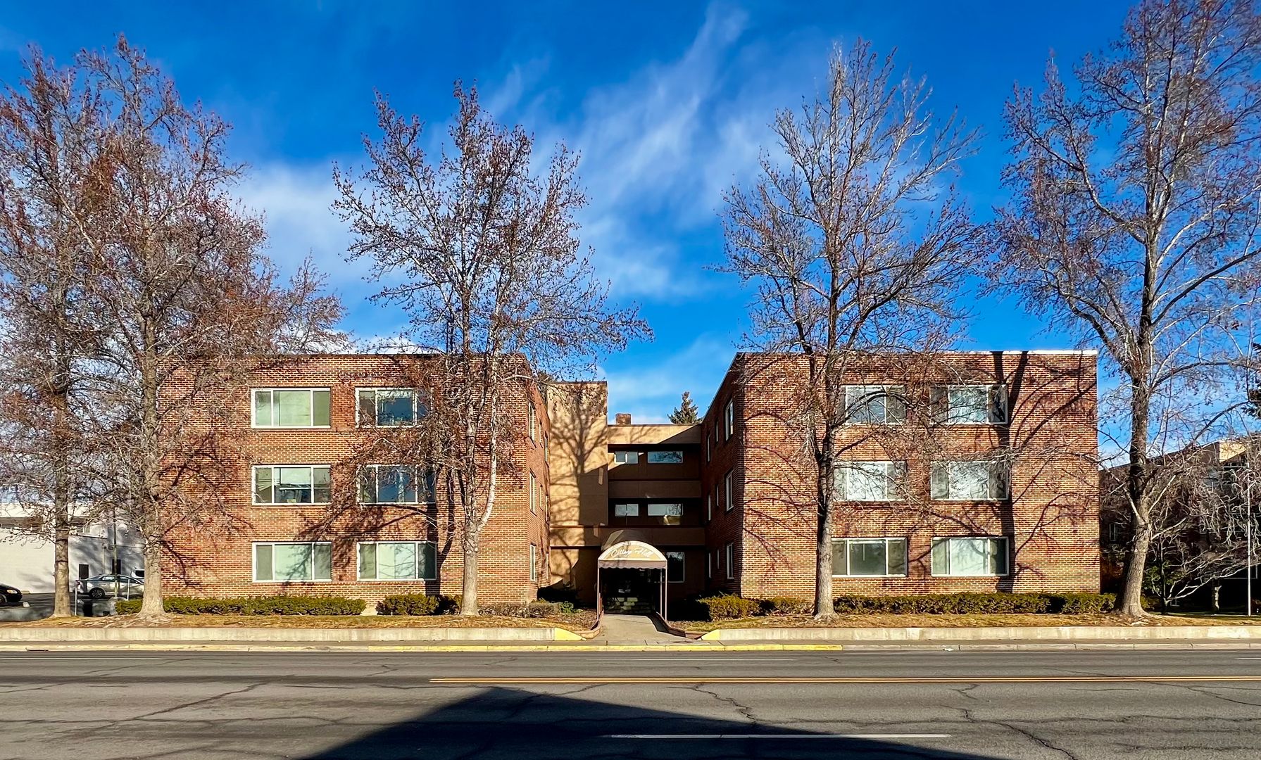 Yakima Apartment: 1501 Summitview