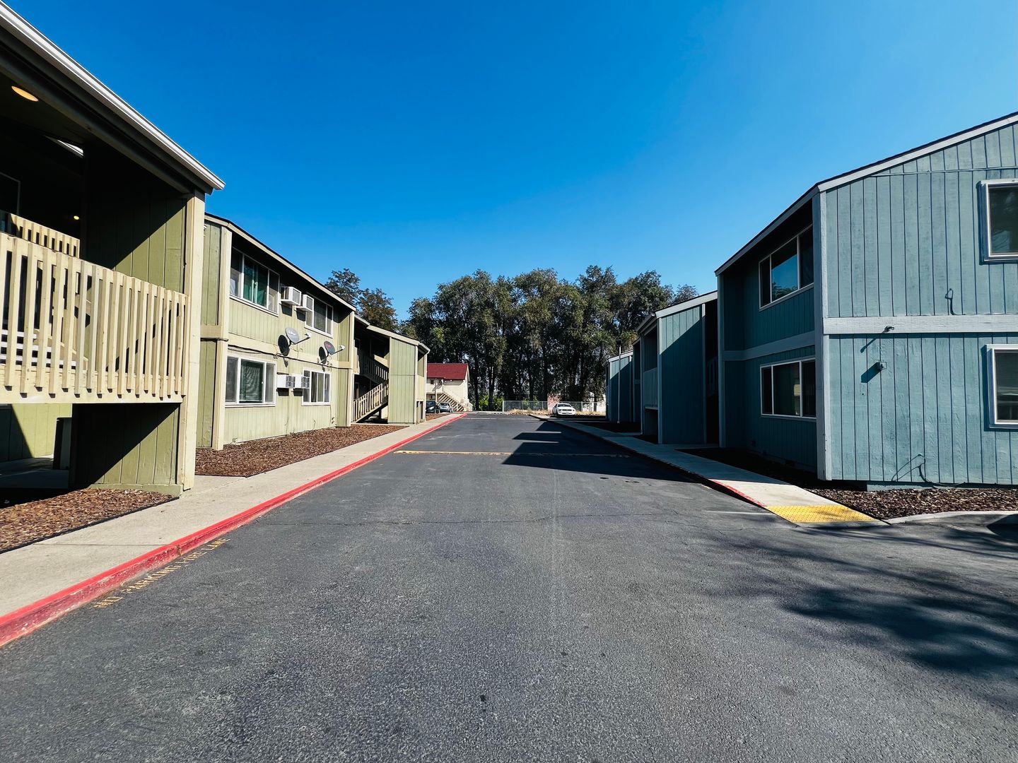 Move in special-$300 off first month's rent!