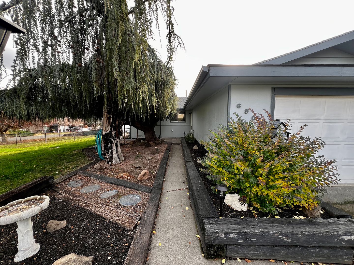 Yakima House: M6902 Alpine Way