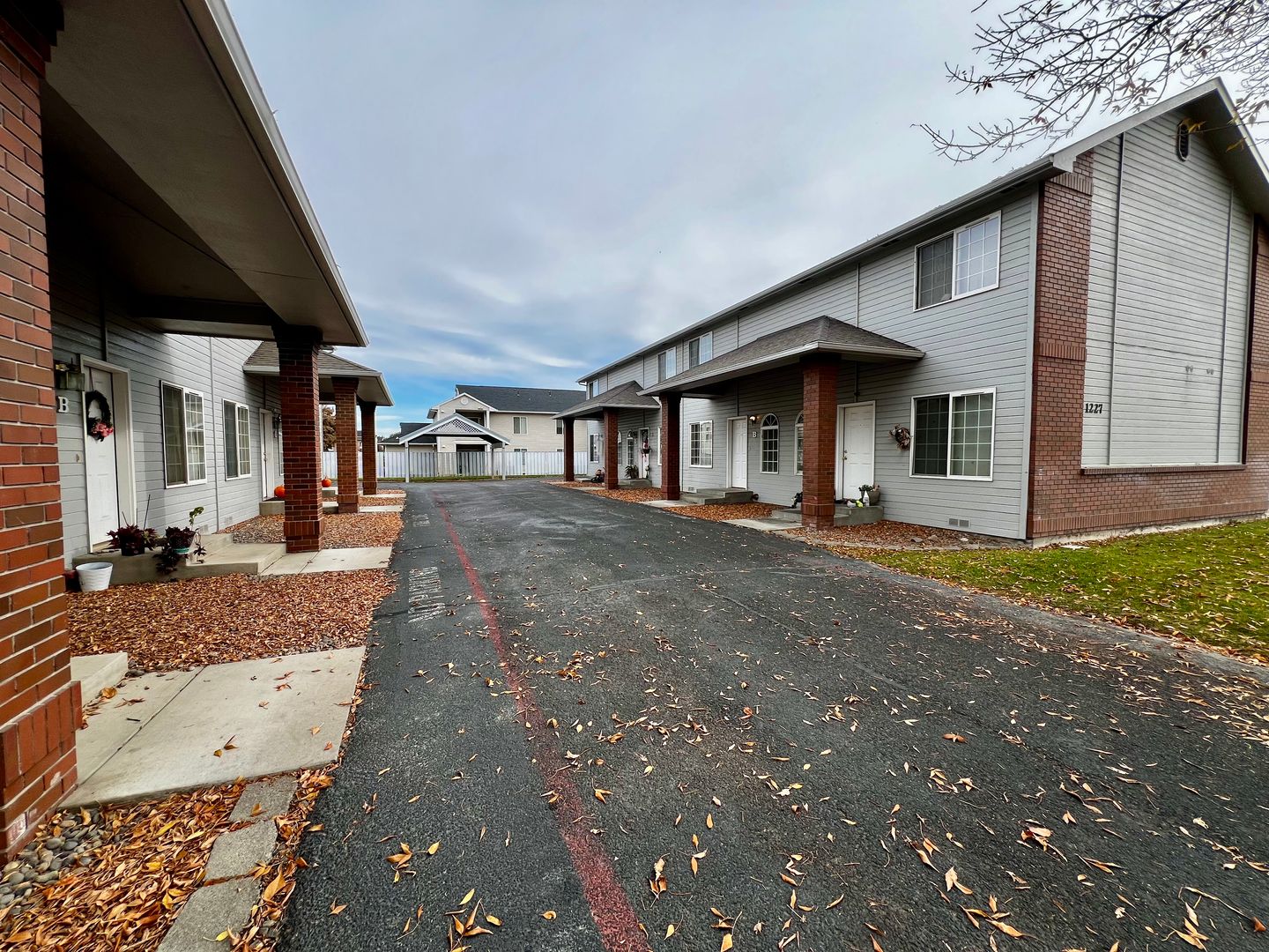 Yakima Apartment: 1227 S 75th Ave