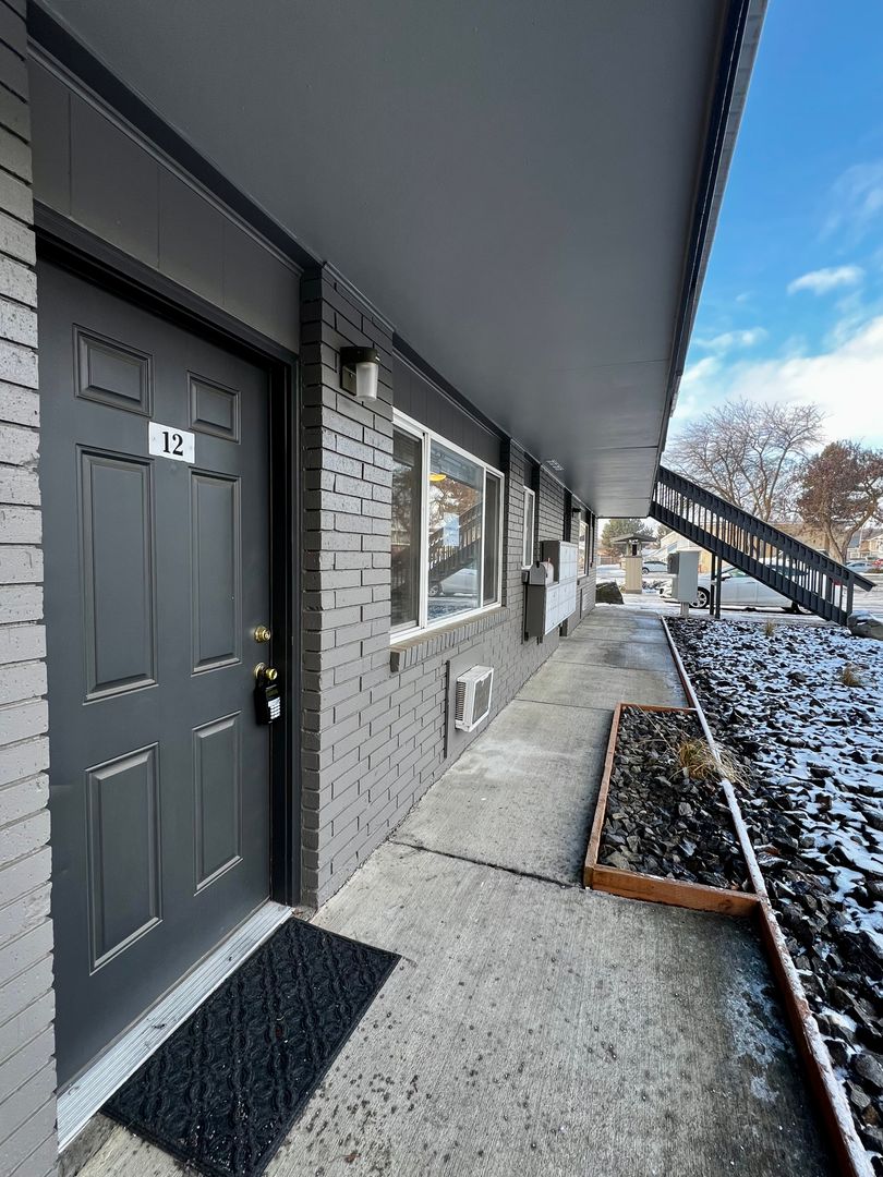 Ellensburg Apartment: 2000 N Walnut Street