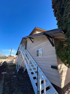 Non-Refundable & Security Deposit Total: $875.00 – photo 1
