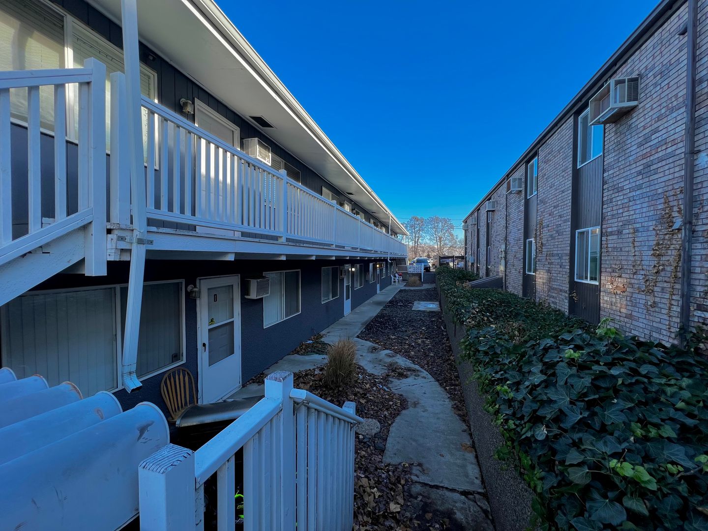 Yakima Apartment: 13 S 9th Avenue