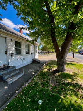 Non-Refundable & Security Deposit Total: $800.00 – photo 1