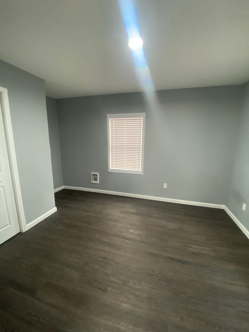 Yakima House: 610 Saint Helens Street