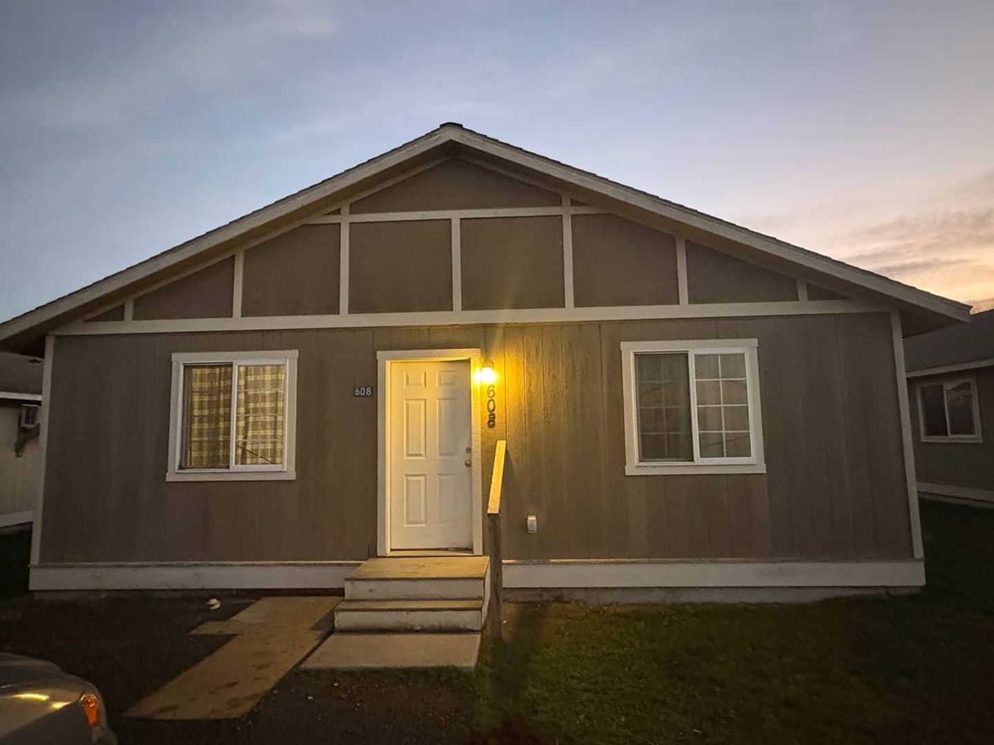 Granger House: 608 Mark Street