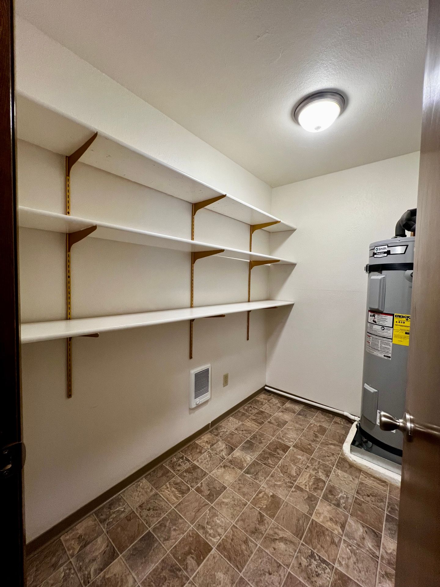 Union Gap Apartment: 4212 3rd Street #1