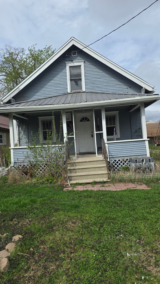 Austin House: 121 Clinton St