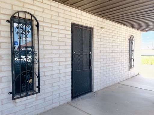 Commercial Property - 1422 s Ave O