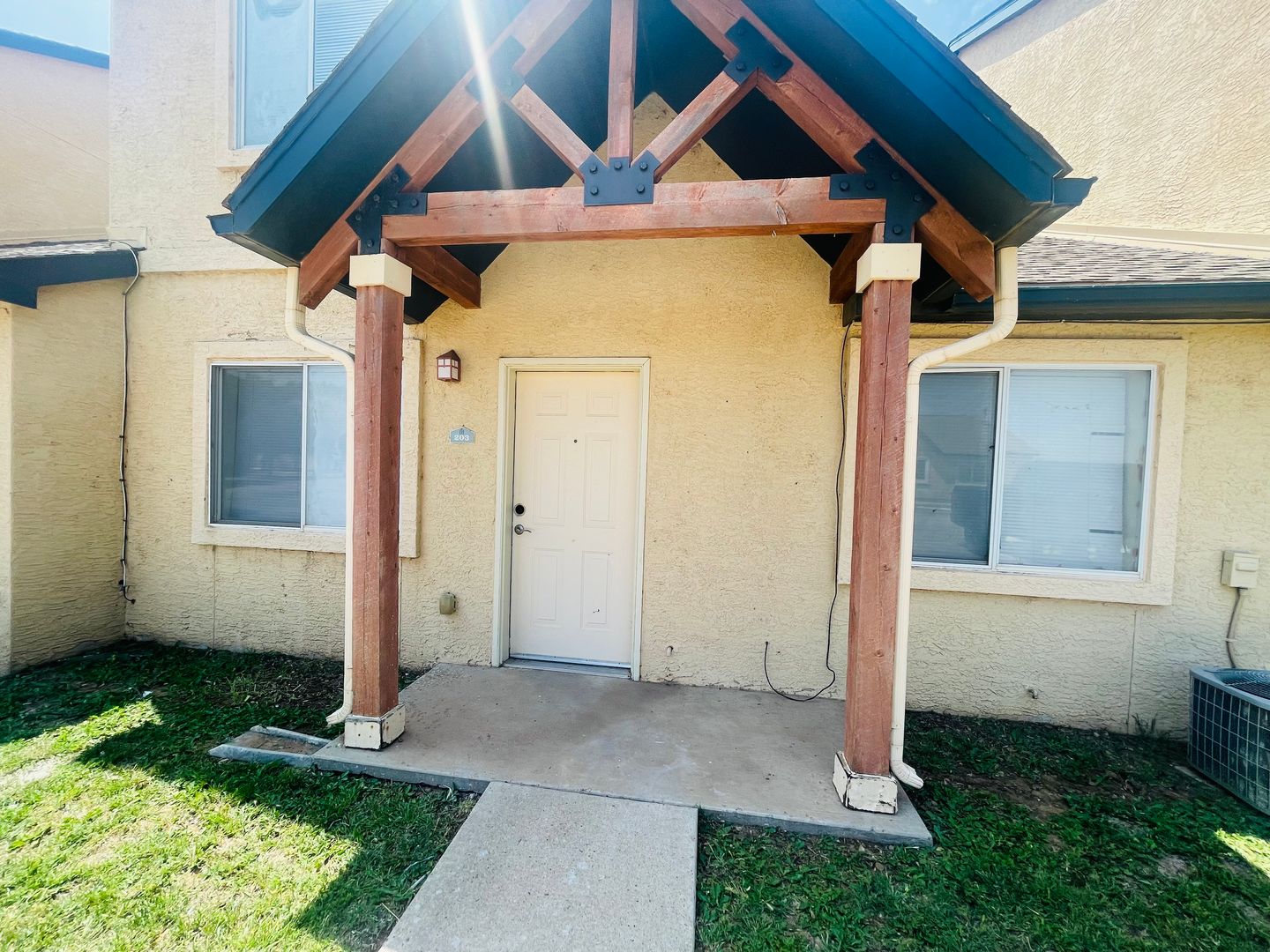 Texico Apartment: 412 Ave F