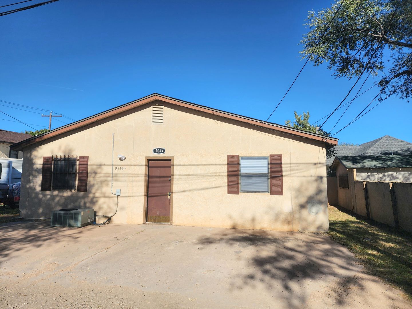 Portales House: 504 S Avenue B