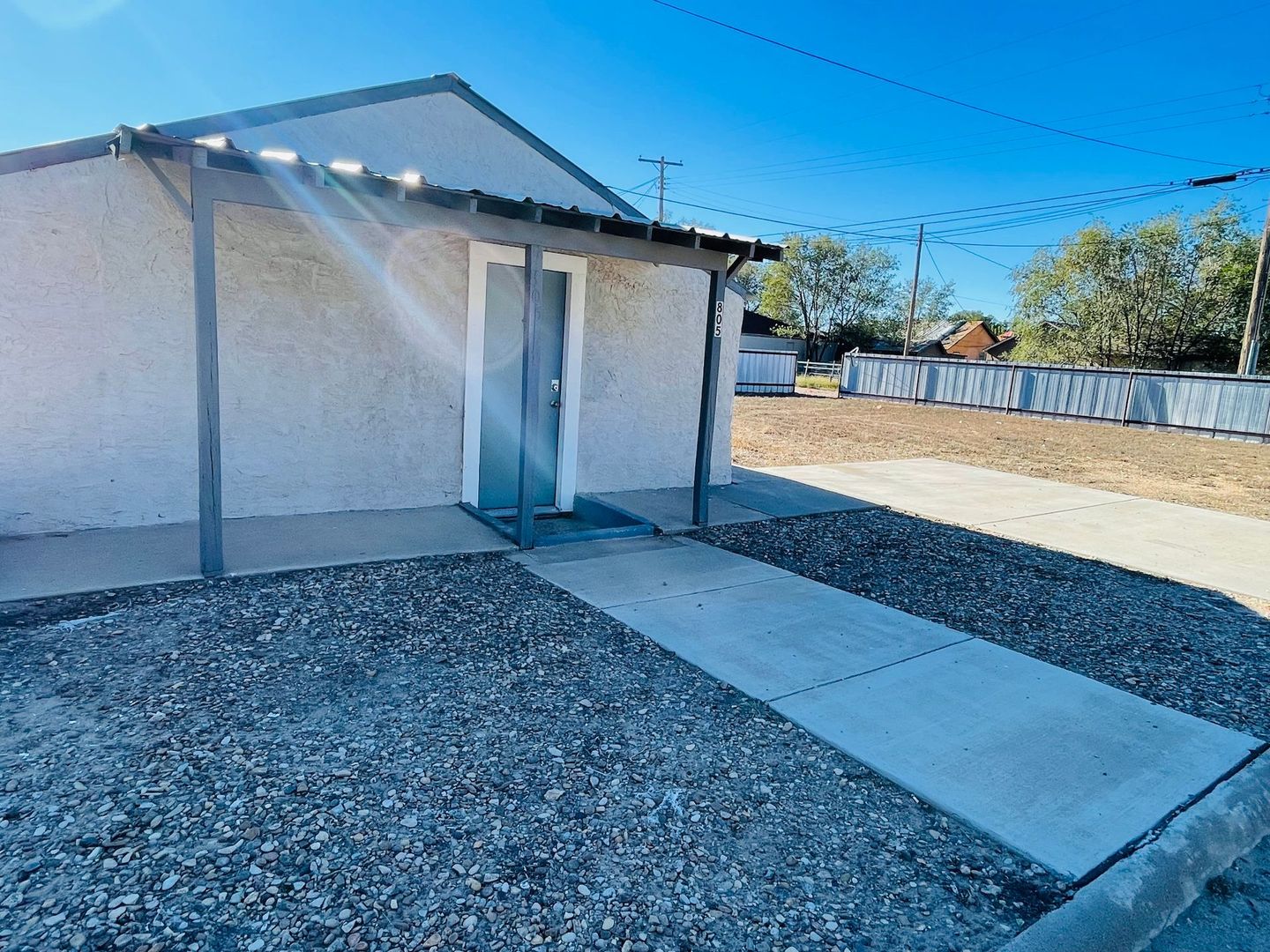 Portales House: 805 W 3rd St