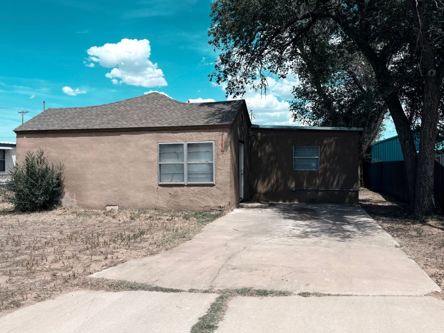 Portales House: 1234 N Abilene Ave