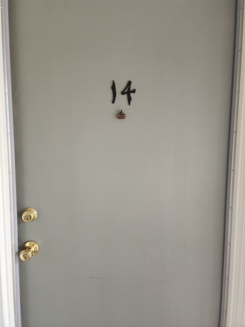 Clovis Apartment: 2100 Mitchell