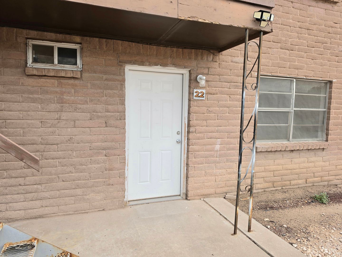 Portales Apartment: 1540 Arizona Dr