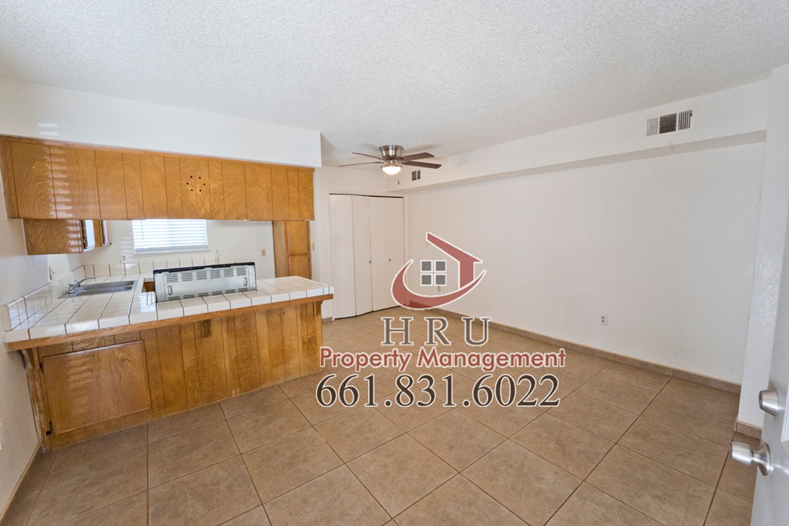 Bakersfield Condo: 4701 Beechwood St. #127