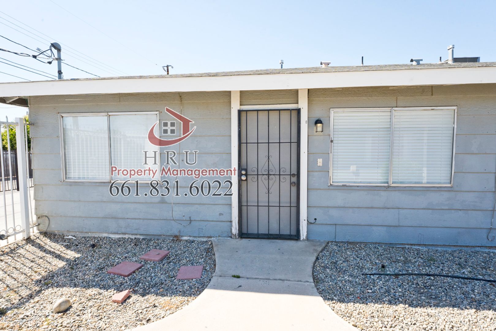 Bakersfield Apartment: 2901 South Chester Ave.