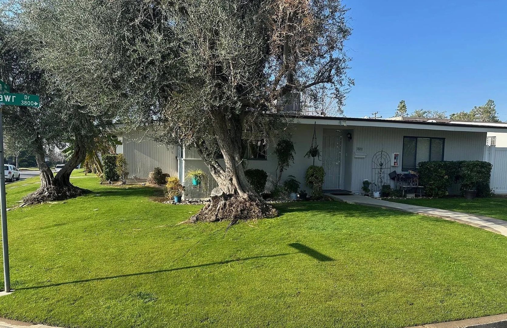 Bakersfield Apartment: Princeton Ave.