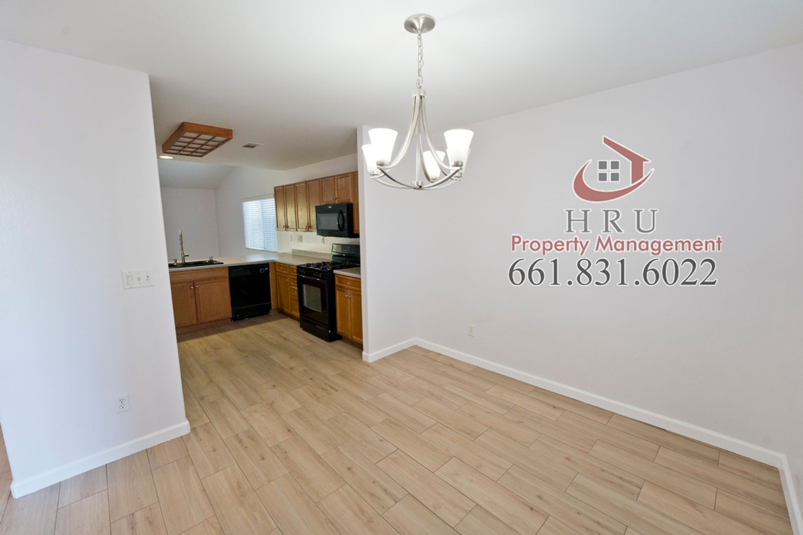 Bakersfield House: 11603 Trabancos Dr.