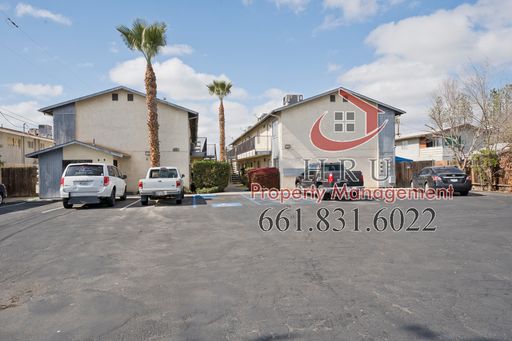 2 Bed 1 Bath Rental at 2101 McCray St. Unit 4, Bakersfield, CA – photo 1