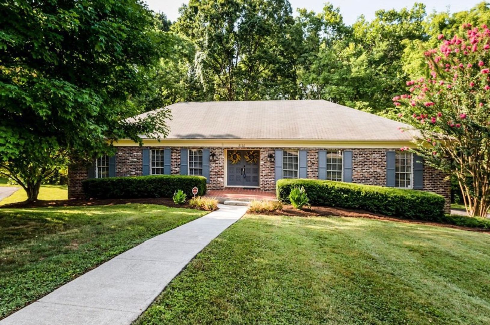 Knoxville House: 8120 Ainsworth Dr