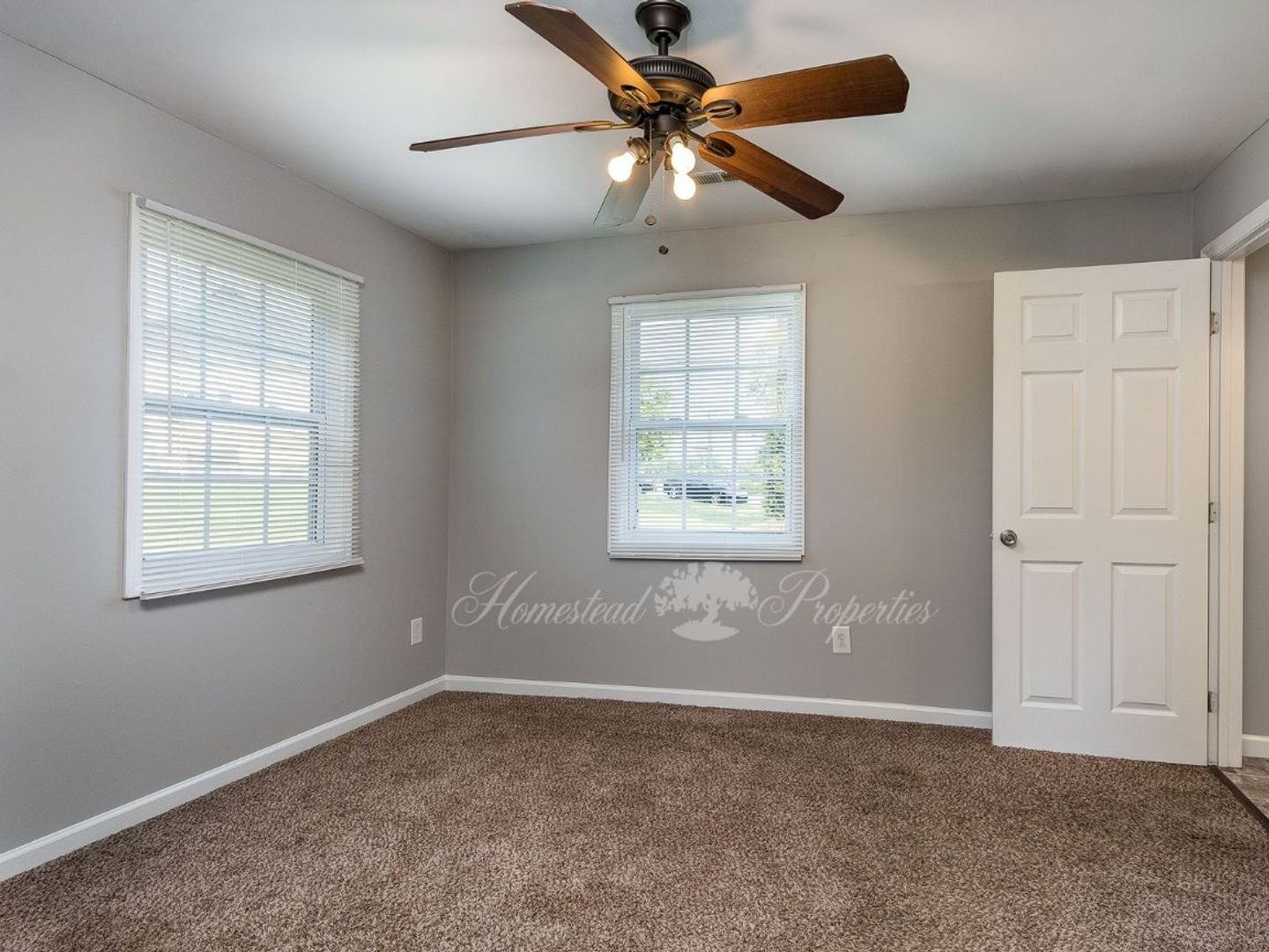 509 1/2 Lamont Street 12 of 12